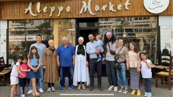 Aleppo Market - Family Picture